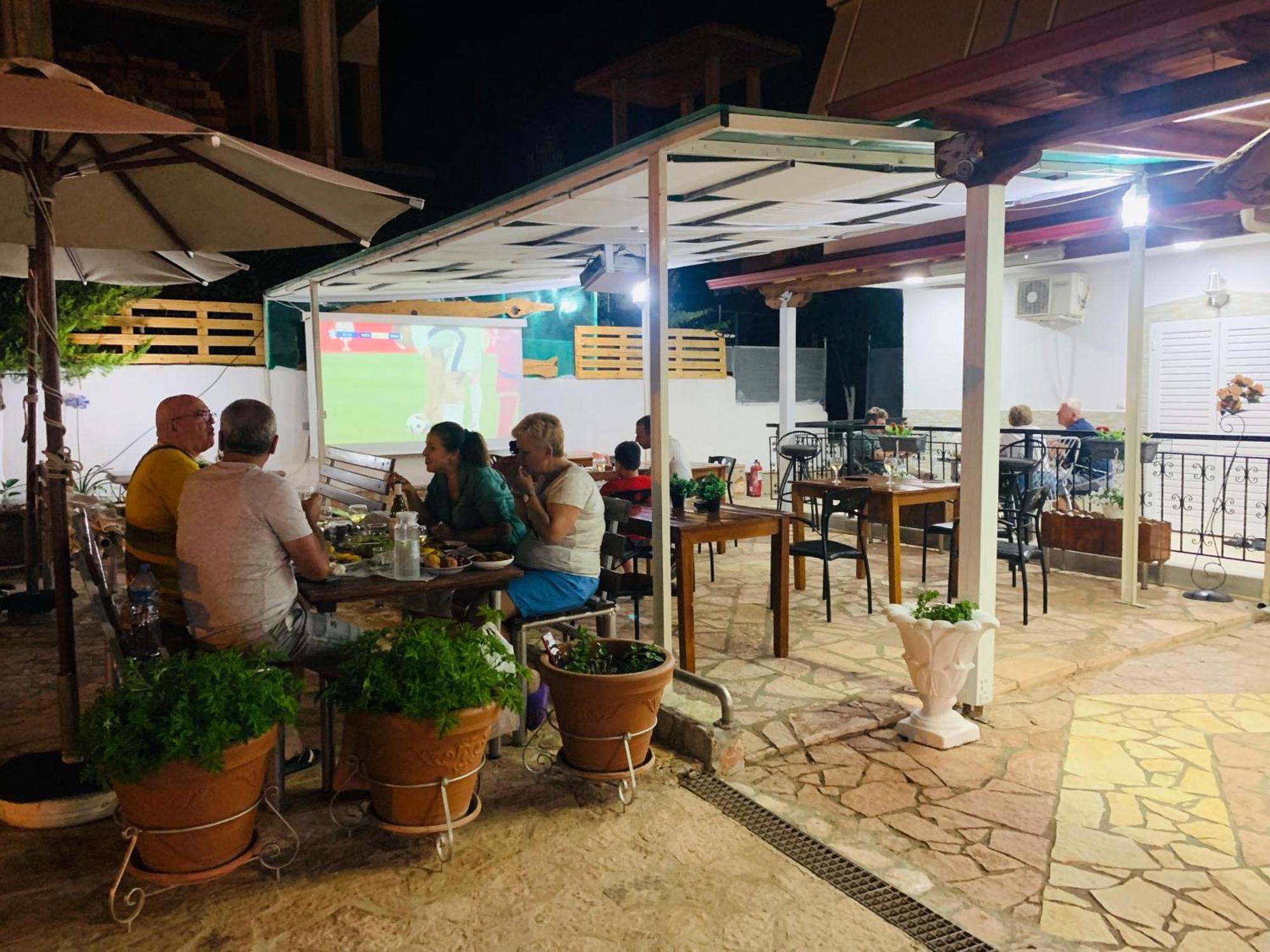 Cozy Veranda Kristian - Free Parking Εξαμίλιο Εξωτερικό φωτογραφία